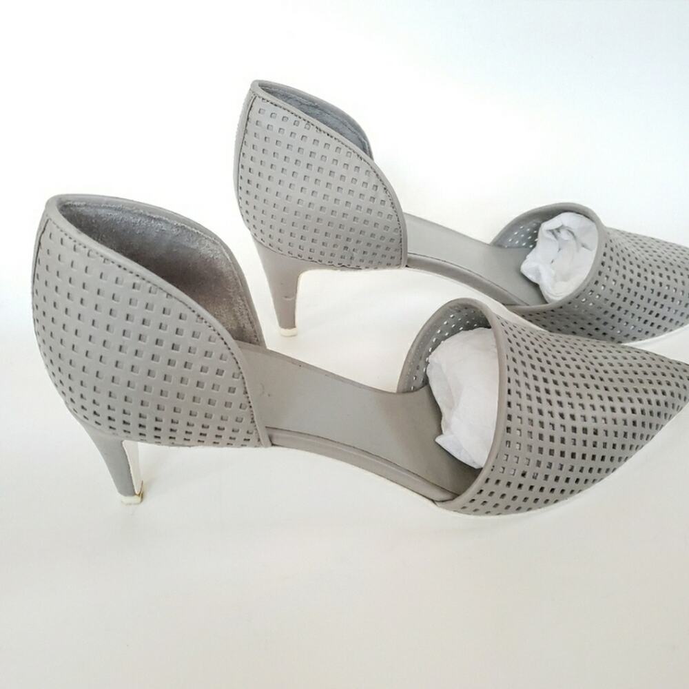 Vince Aurelian Gray Leather D'orsay Heels 10 - Picture 4 of 11